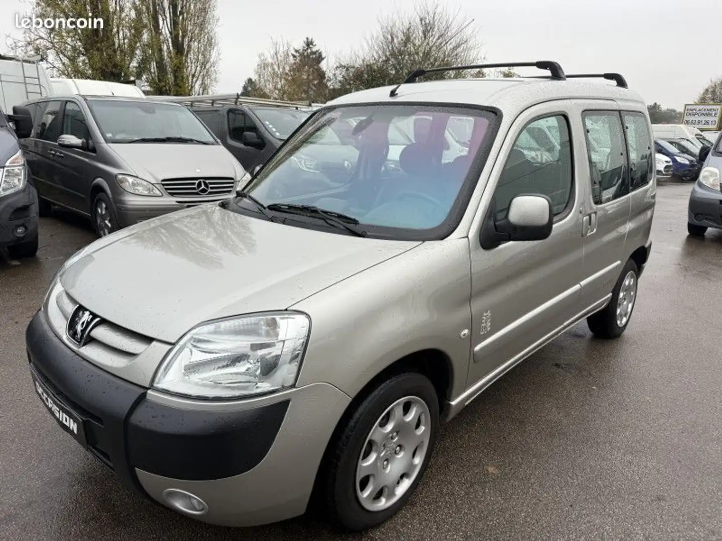 Peugeot Partner 1.6 HDI90 TOTEM CLIM Gris - 1