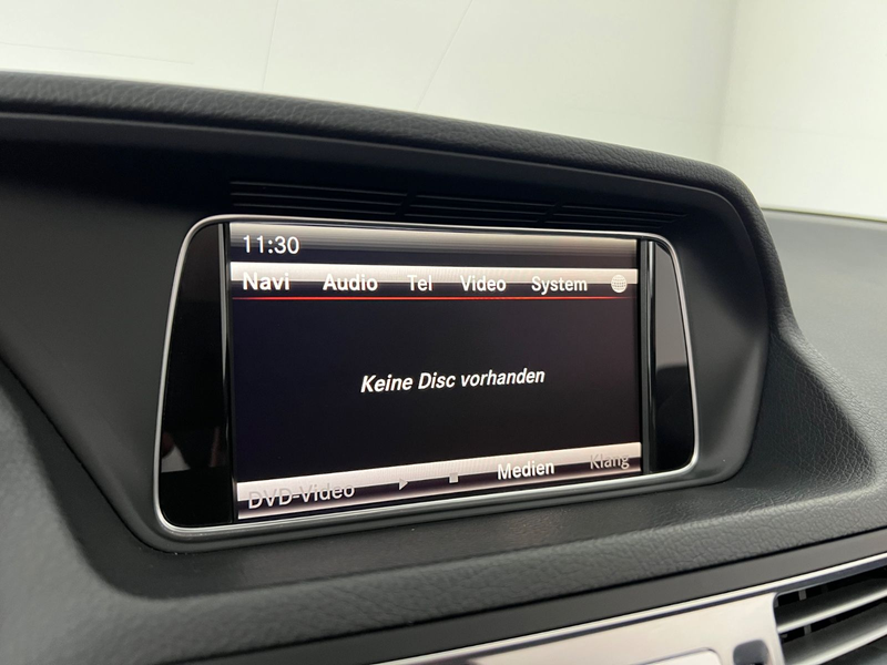 Mercedes-Benz E 200 CABRIO/ 39tKM/ AHK/ GARANTIE/MB SCHECKHEFT — photo 30