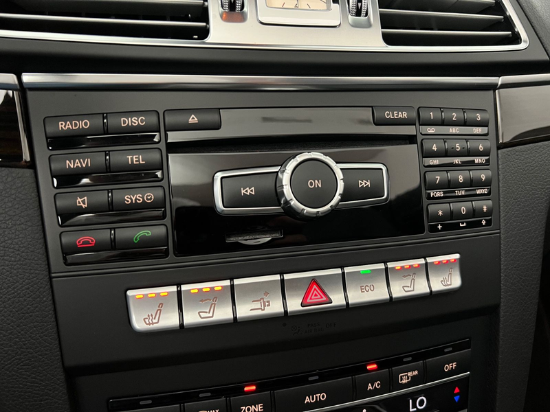 Mercedes-Benz E 200 CABRIO/ 39tKM/ AHK/ GARANTIE/MB SCHECKHEFT — photo 33