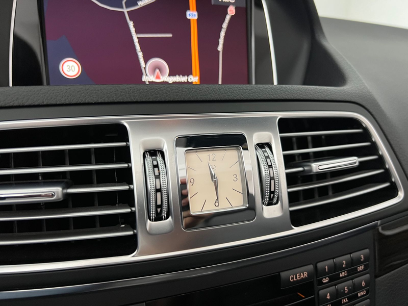 Mercedes-Benz E 200 CABRIO/ 39tKM/ AHK/ GARANTIE/MB SCHECKHEFT — photo 32