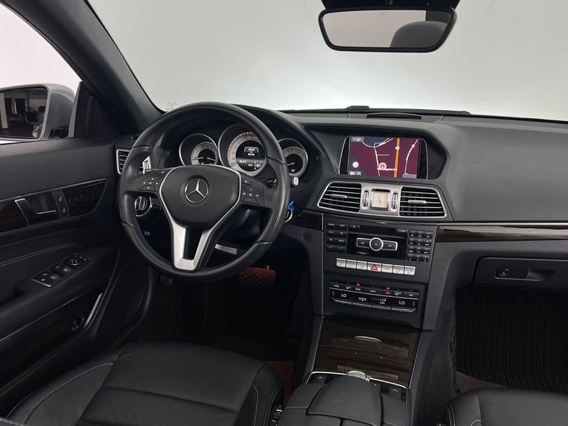 Mercedes-Benz E 200 CABRIO/ 39tKM/ AHK/ GARANTIE/MB SCHECKHEFT — photo 13