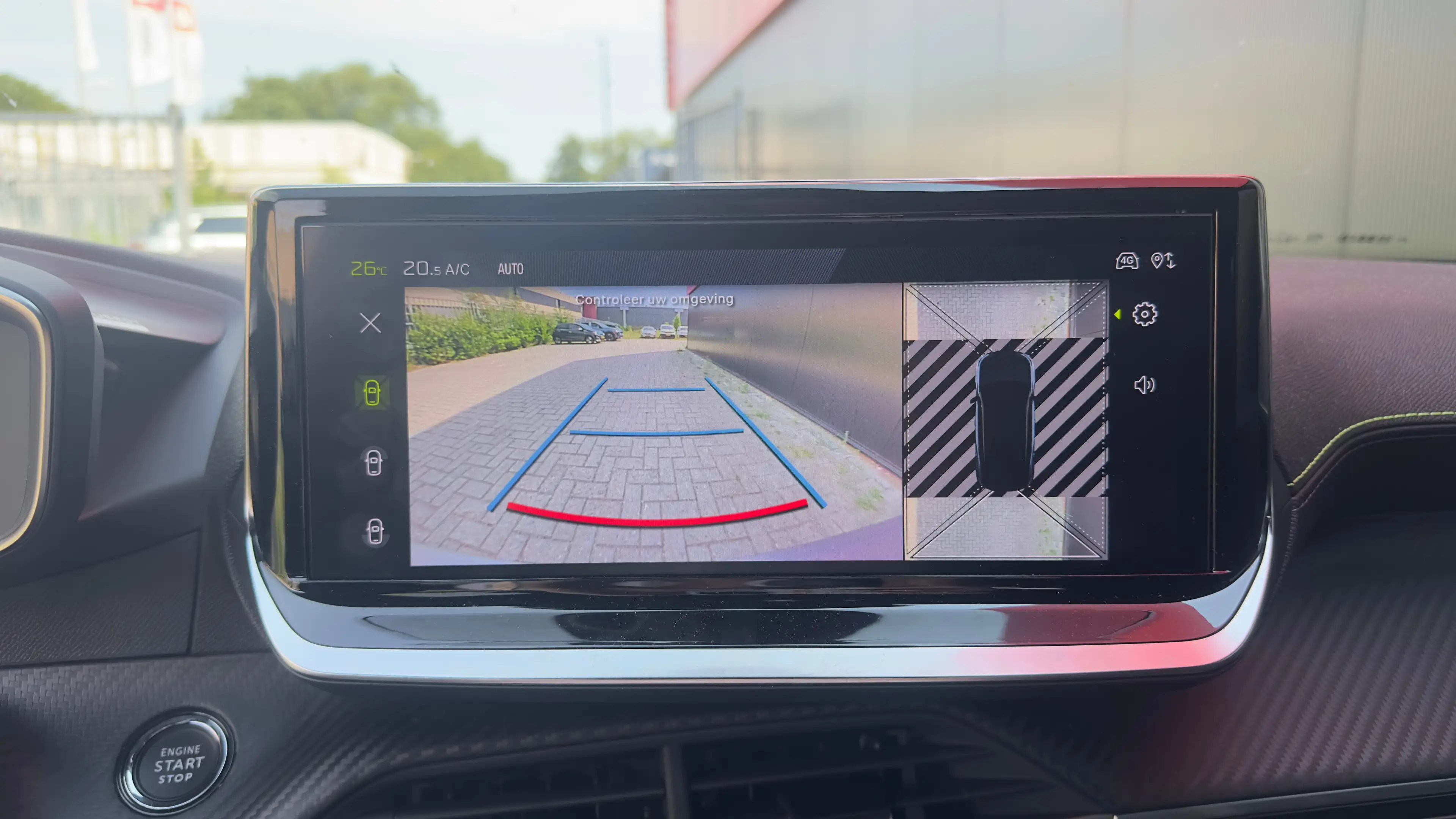 Peugeot e-2008 EV GT Avantage 54 kWh | Alcantara | Camera | Apple — photo 35
