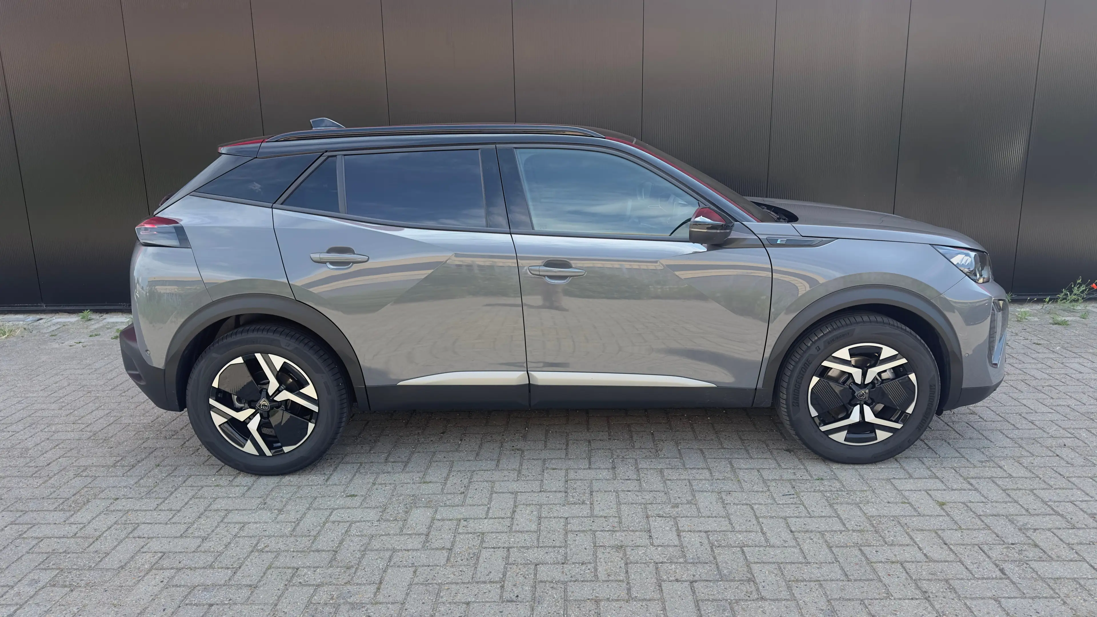 Peugeot e-2008 EV GT Avantage 54 kWh | Alcantara | Camera | Apple — photo 7