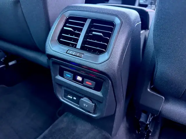 Volkswagen Tiguan view 14