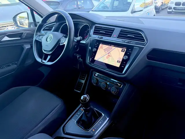 Volkswagen Tiguan view 10