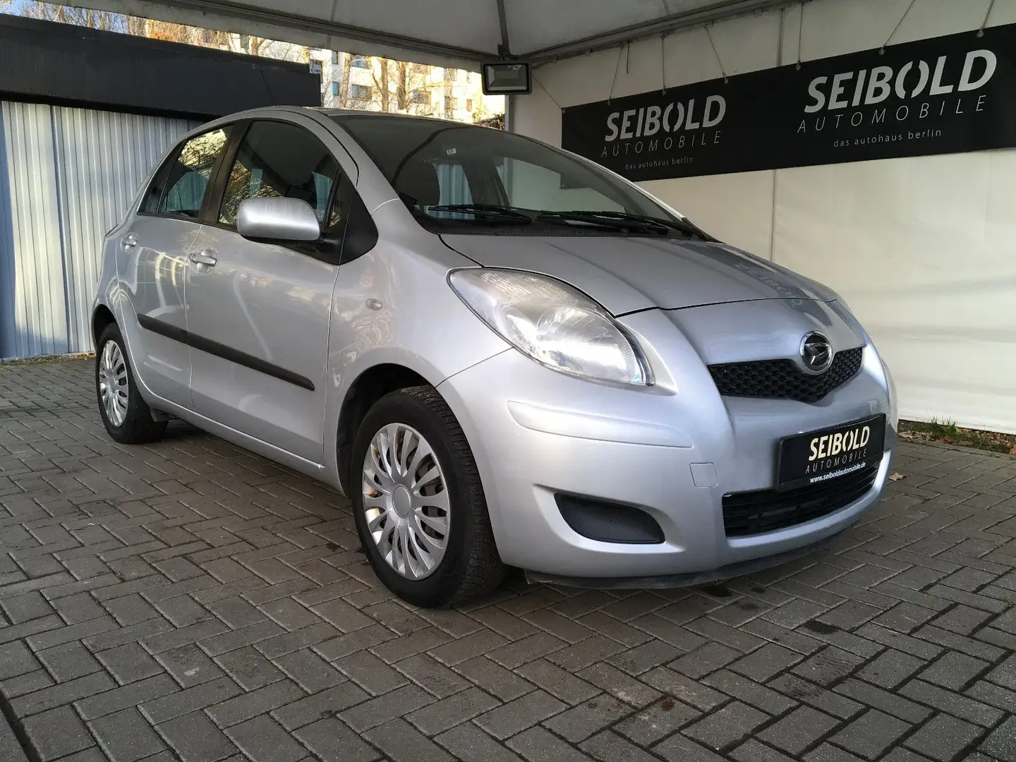 Daihatsu Charade 1.3/Klima/1.Hand/Allwetter Silber - 2