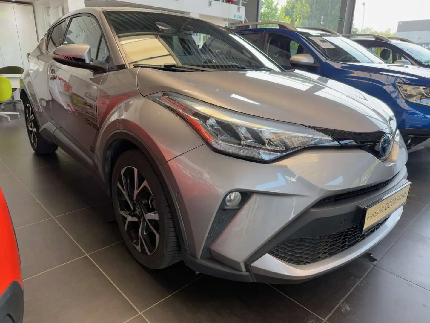 Toyota C-HR CHR HYBRIDE Grey - 2