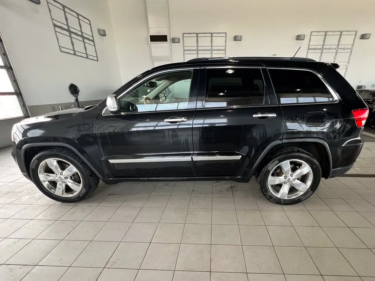 Jeep Grand Cherokee photo Jeep Grand Cherokee