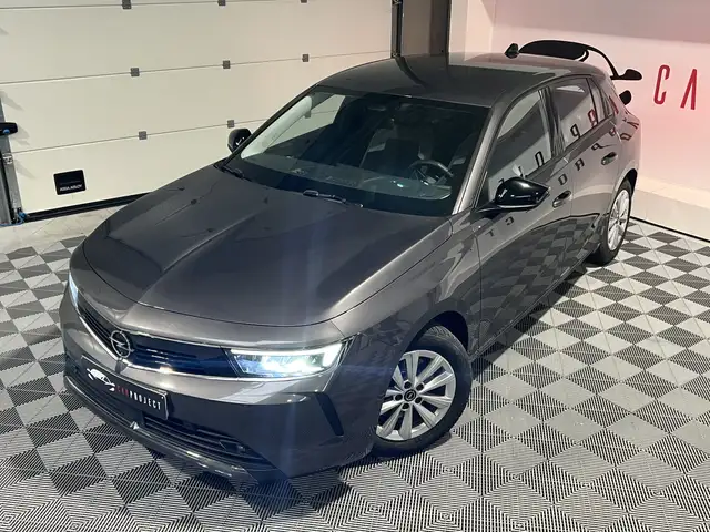 Opel Astra view 9