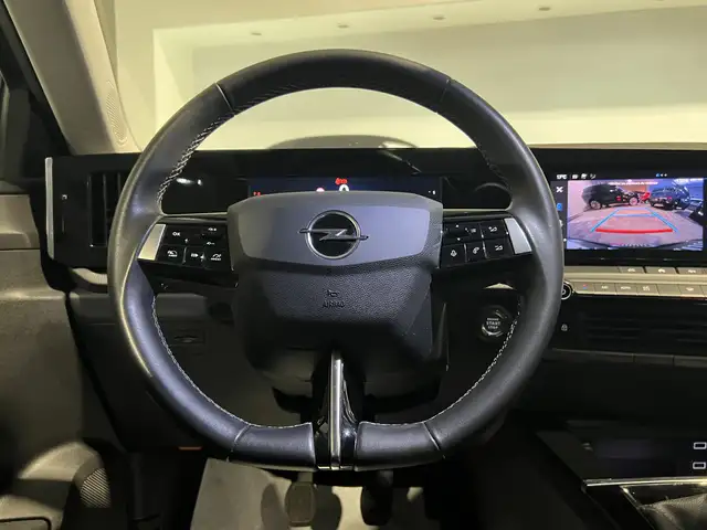 Opel Astra view 15