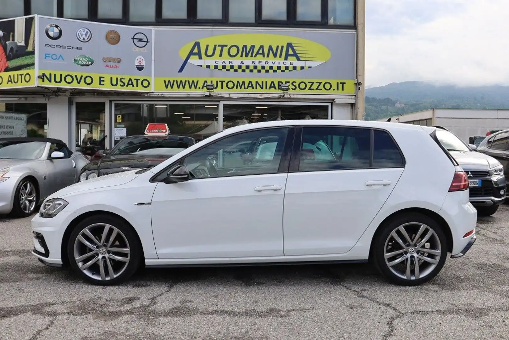 Volkswagen Golf 1.6 TDI 115 CV DSG 5p. R-LINE Bianco - 2