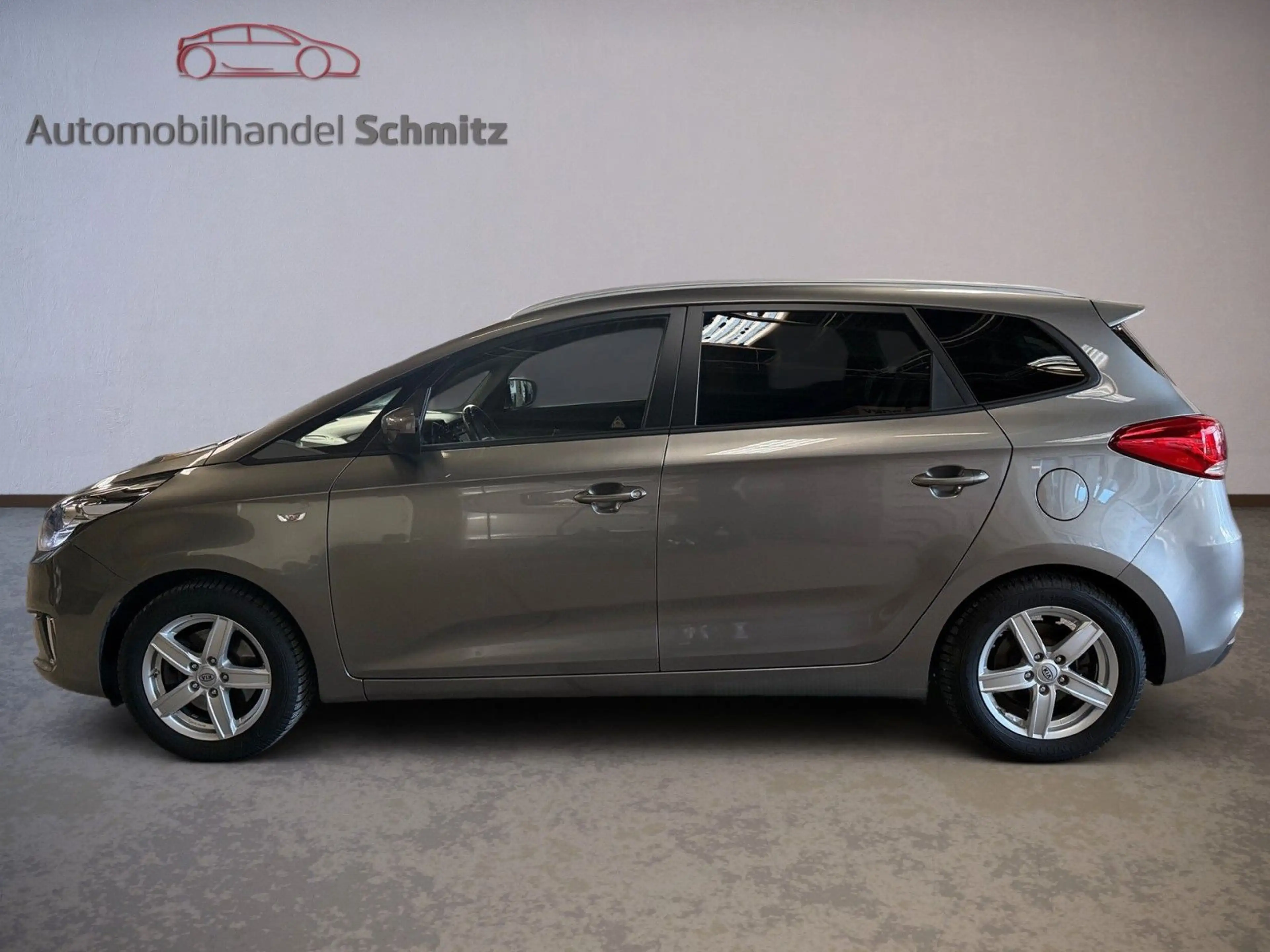 Kia Carens 1.6 GDI 1.Hand AHK FIFA World Cup Edition — photo 6