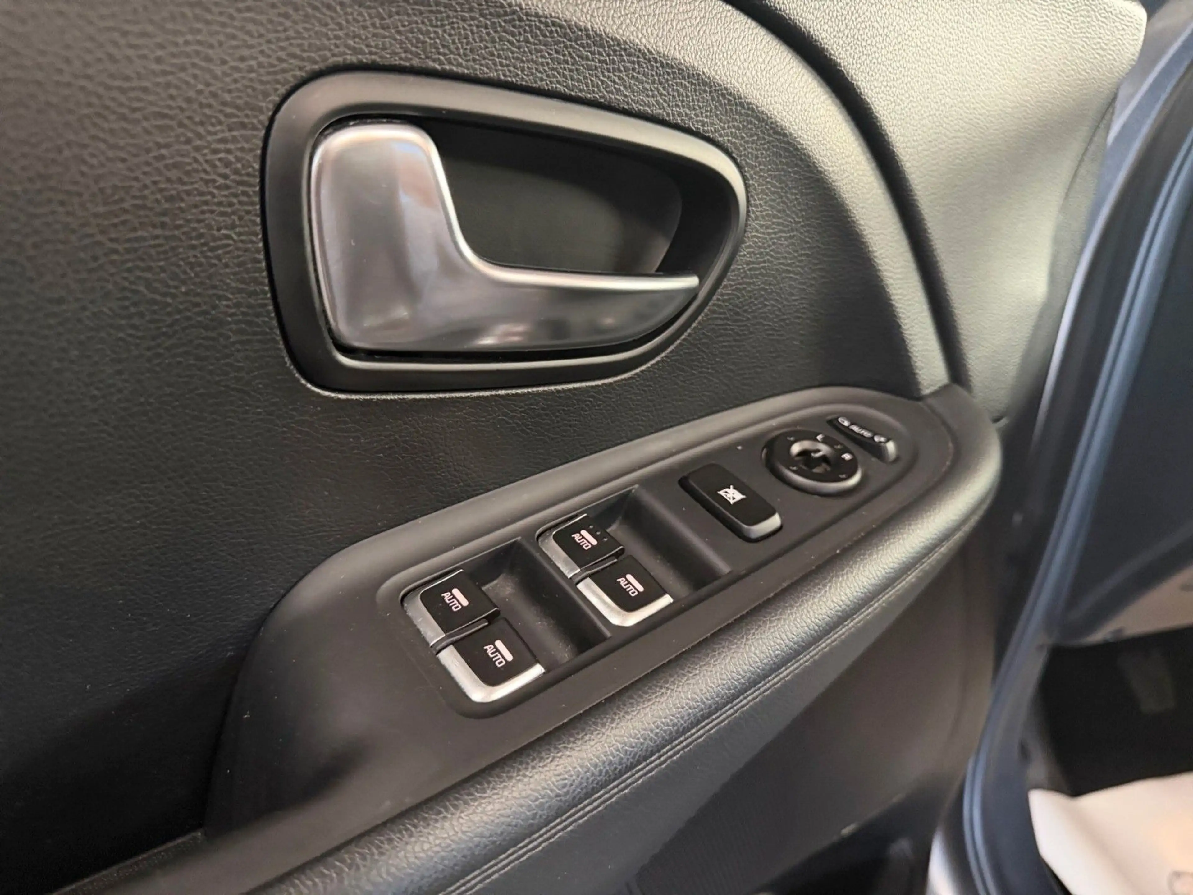 Kia Carens 1.6 GDI 1.Hand AHK FIFA World Cup Edition — photo 15