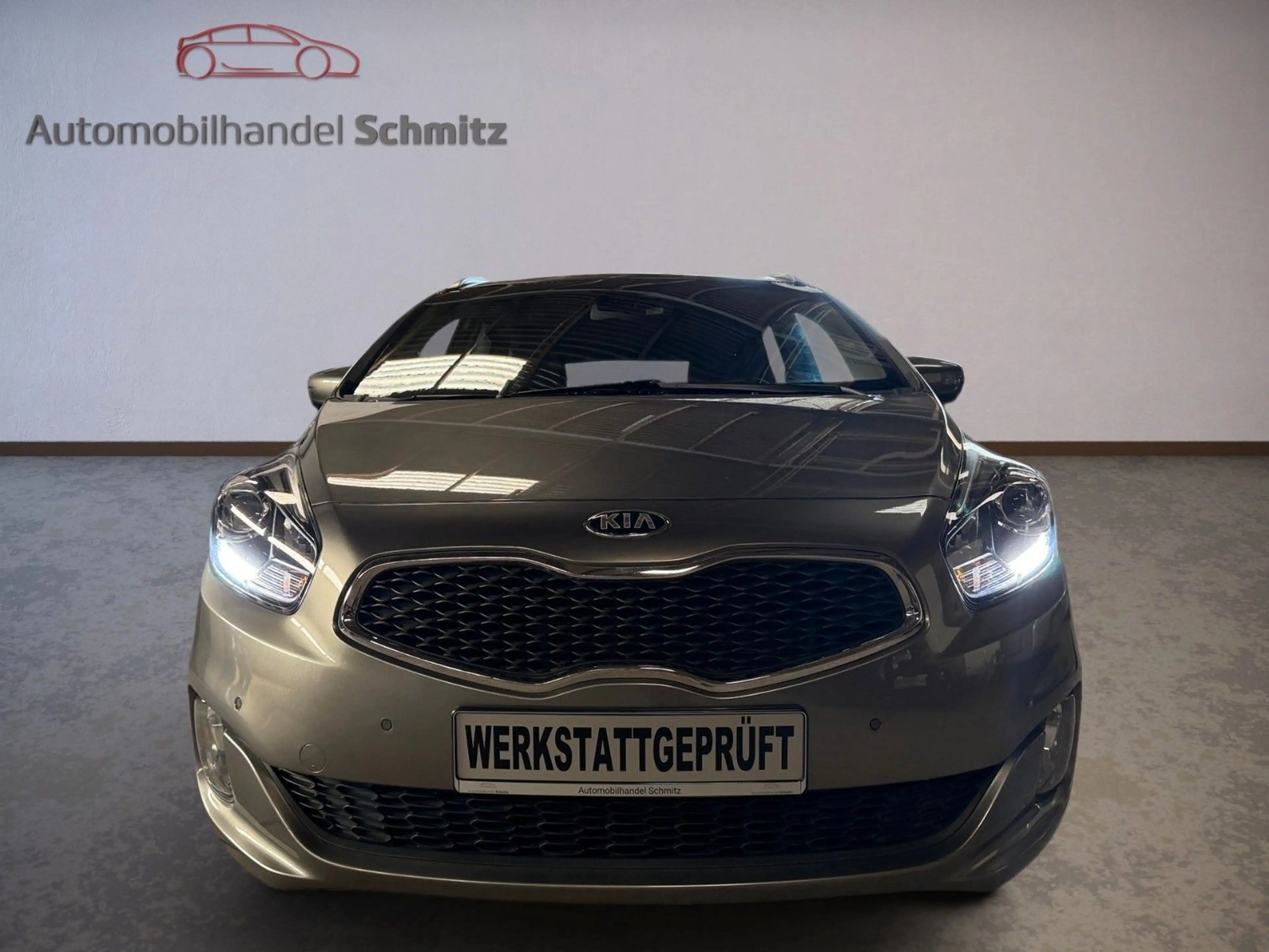 Kia Carens 1.6 GDI 1.Hand AHK FIFA World Cup Edition — photo 2
