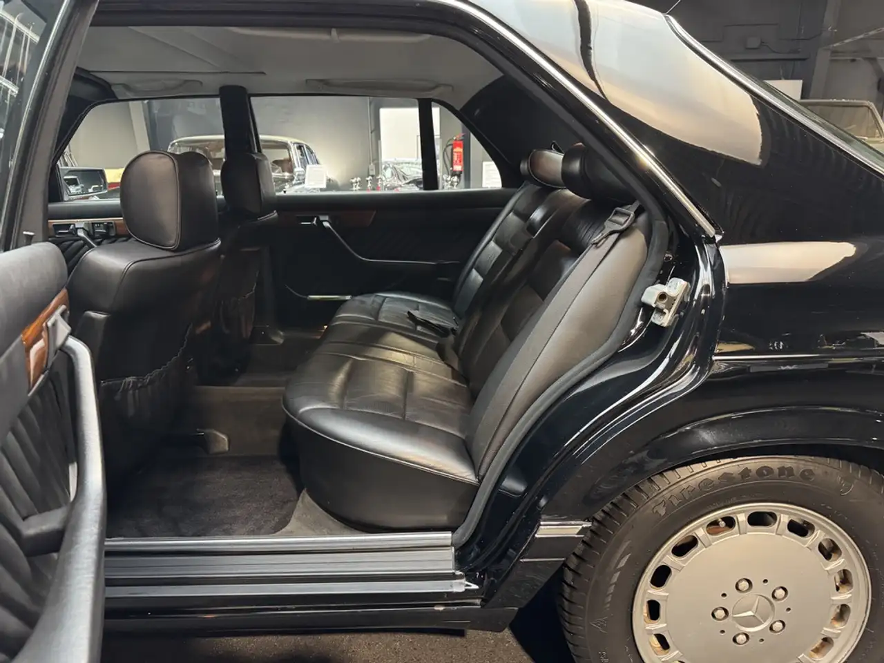 Mercedes-Benz 300SEL (126), top gepflegter Zustand, 2x prominenter Vorbesitz, foto 12