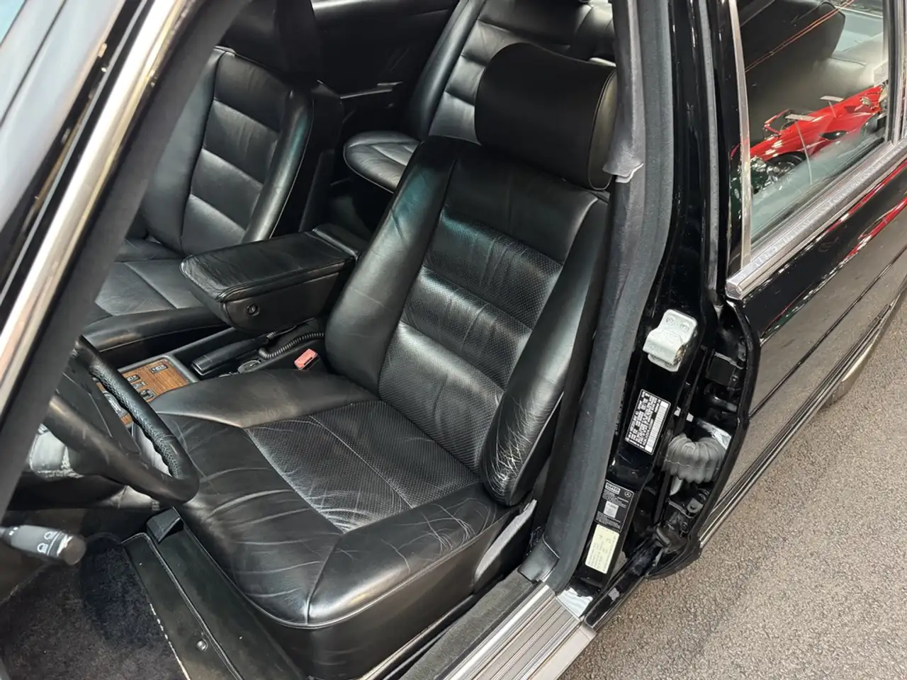 Mercedes-Benz 300SEL (126), top gepflegter Zustand, 2x prominenter Vorbesitz, foto 11