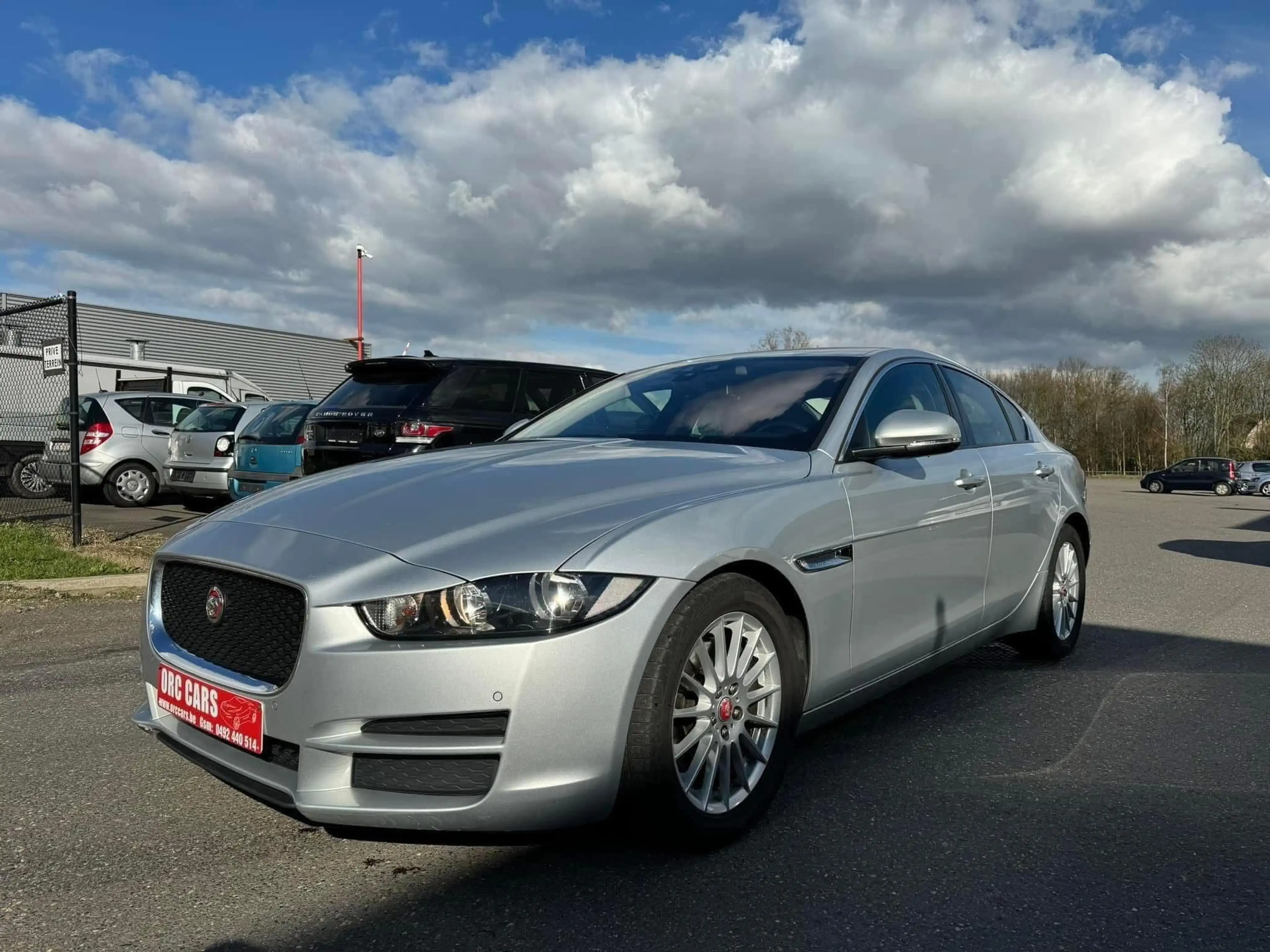 Jaguar XE Jaguar XE 2.0 D E-Performance Prestige Euro 6b – EXPORT — photo 5