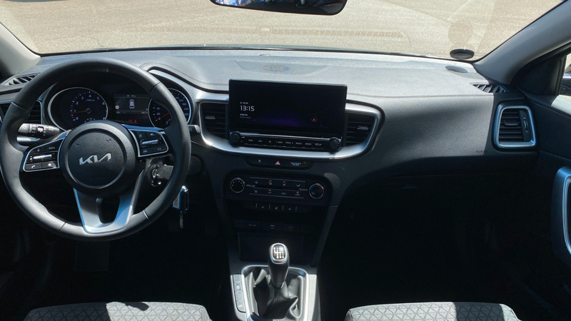 Kia Ceed SW / cee'd SW 1,5 / KIA Garantie/neuwertig — photo 14