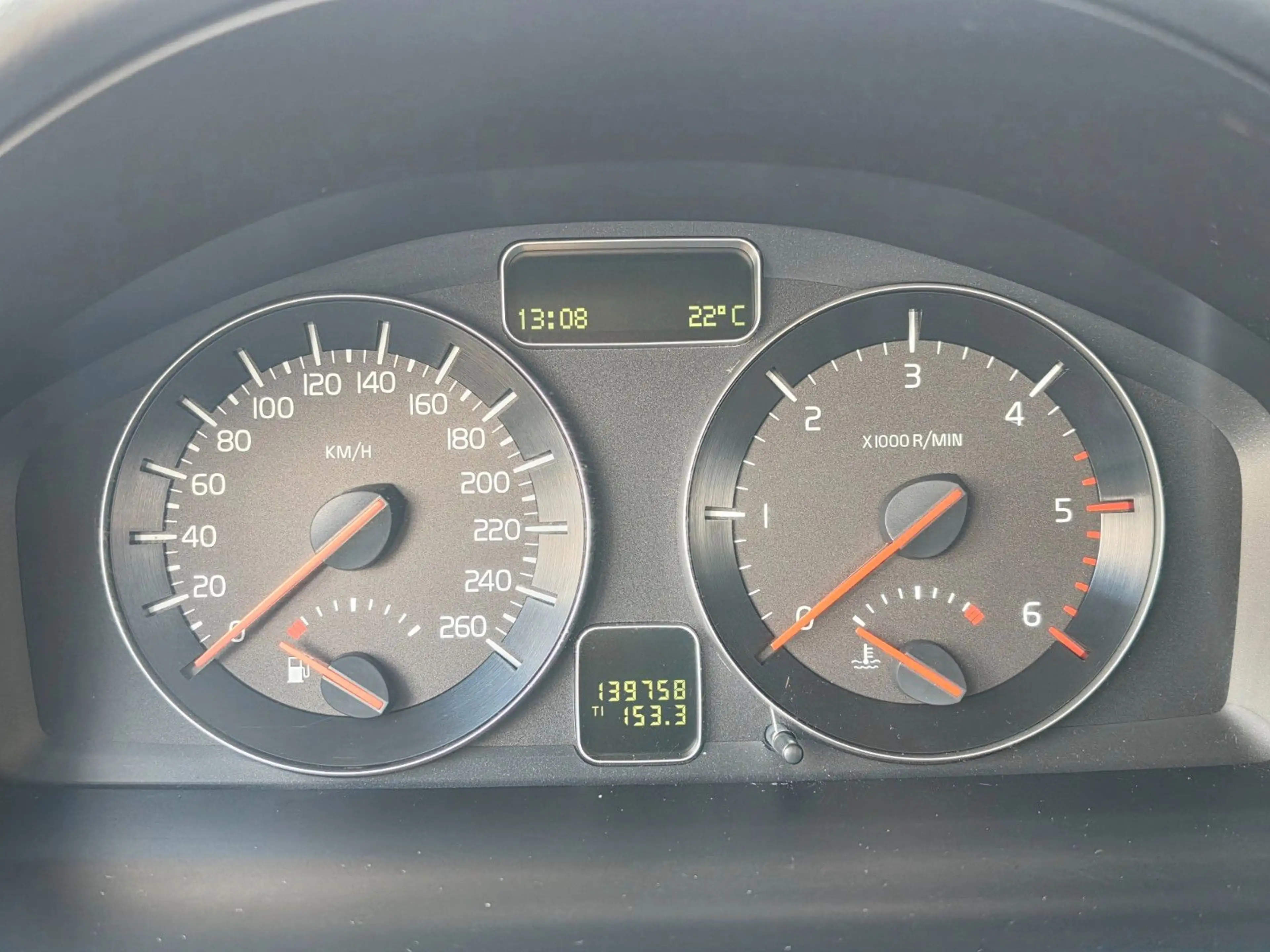 Volvo V50 Kombi D2 *Tempomat*SHZ*AHK* — photo 14