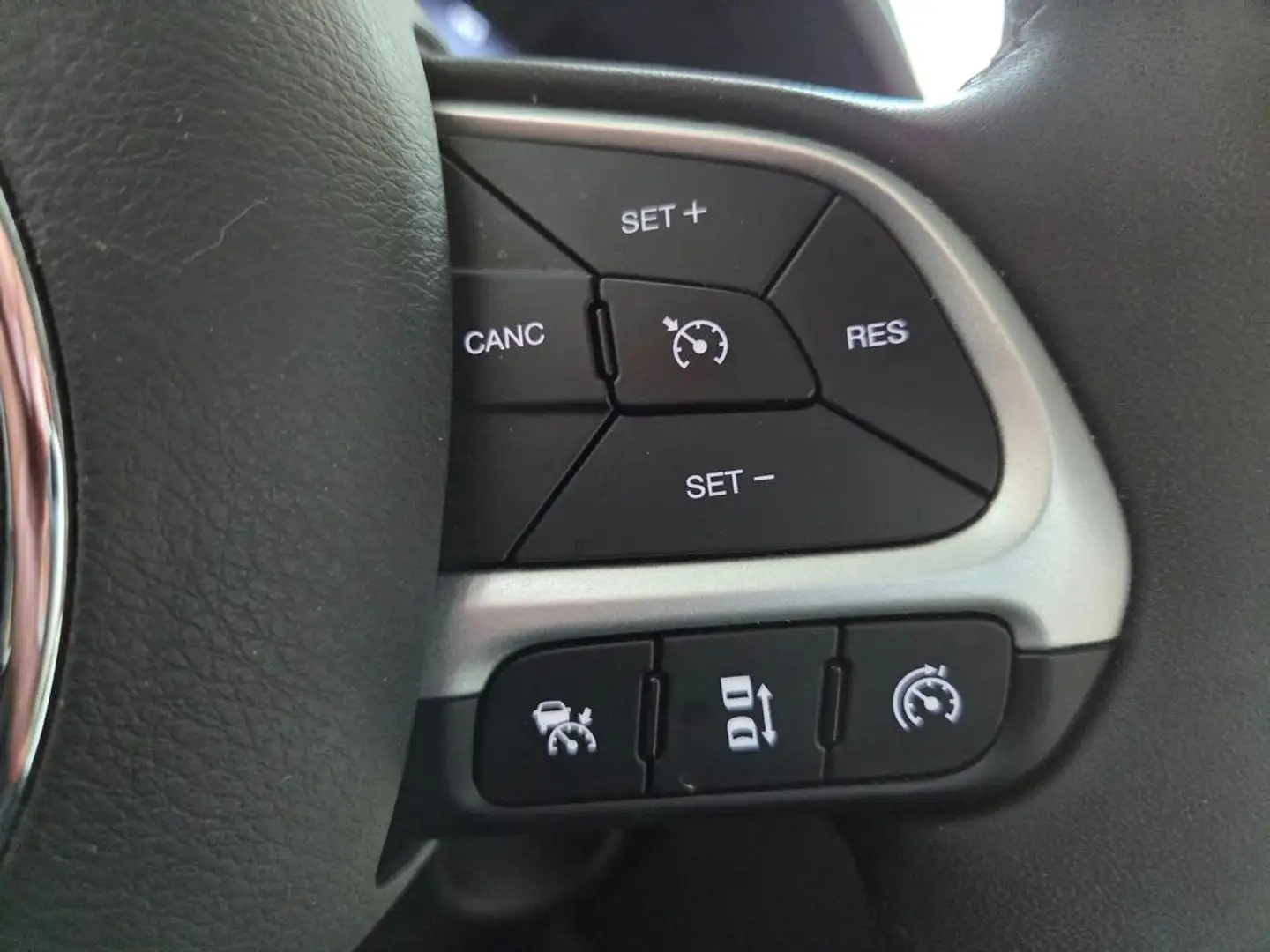 Jeep Renegade 1.6 Mjt 130 CV Limited + led Bianco - 2