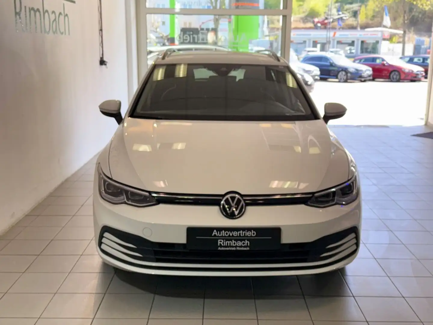 Volkswagen Golf VIII Variant Life 1.5 TSI Weiß - 2