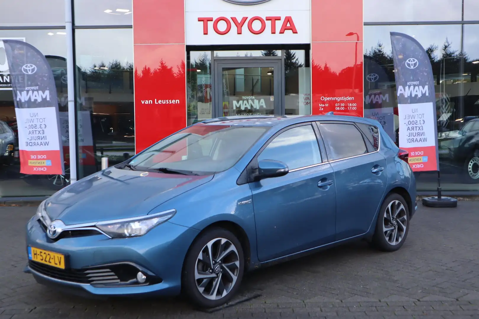 Toyota Auris 1.8 HYBRID DYNAMIC 5-DEURS STOELVERW. P-SENSOREN C Blauw - 1