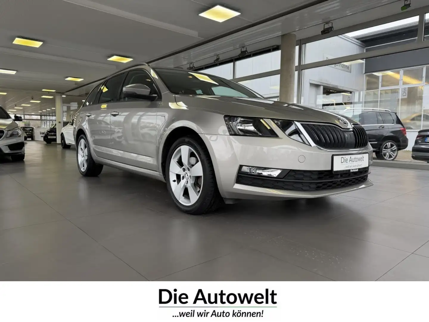 Skoda Octavia Combi Clever 1.0 TSI GRA SHZG KLIMA PDC Klima Beige - 1