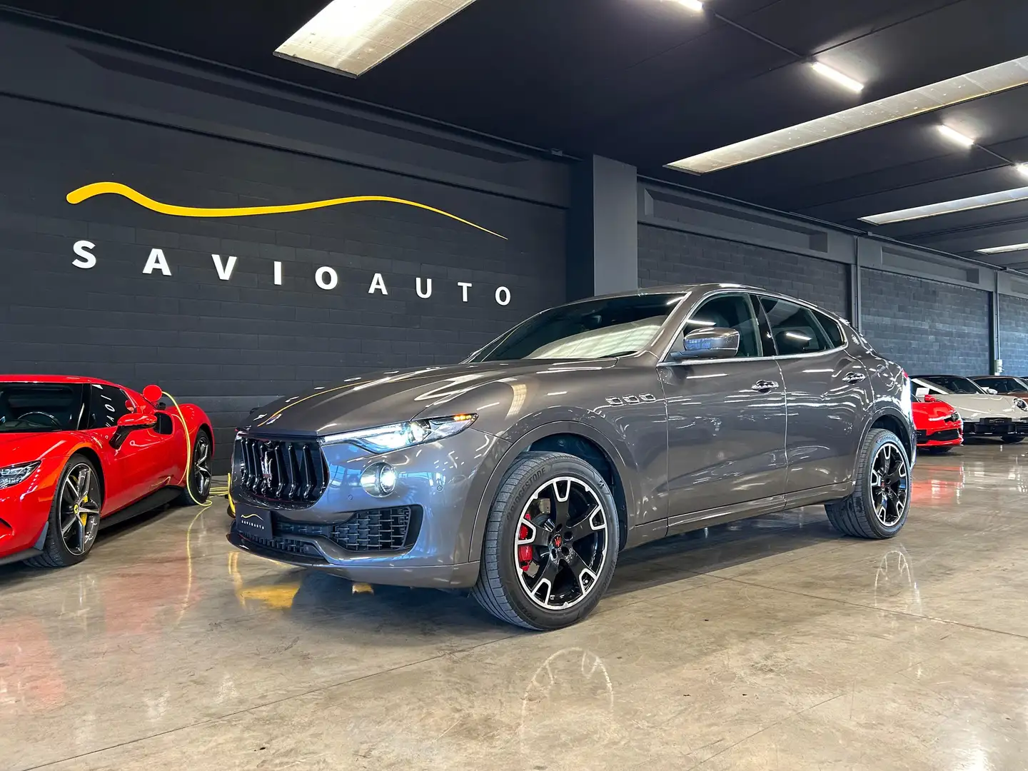 Maserati Levante 3.0 Diesel Gransport 250CV - MOTORE NUOVO 80.000KM Grigio - 1