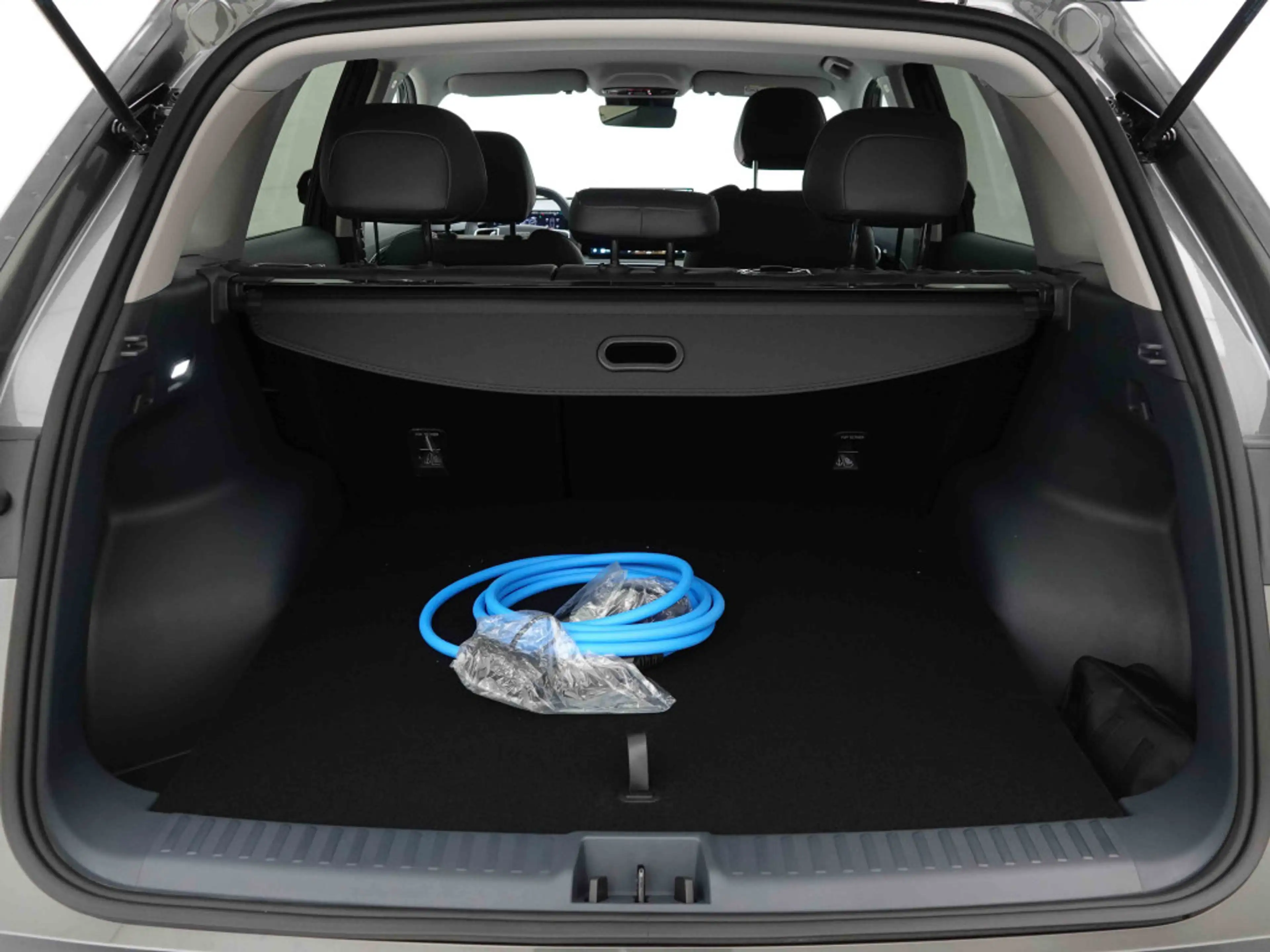Geely E5 218 60 kWh Pro+ | 430 KM EV | Leather | Heated Seats | KeyLess | ALU18 — photo 6