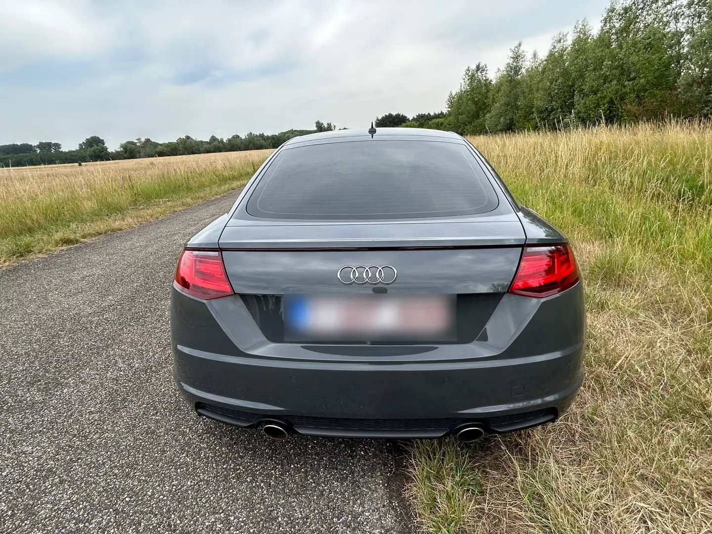 Audi TT Coupe 40 TFSI S tronic Grijs - 2