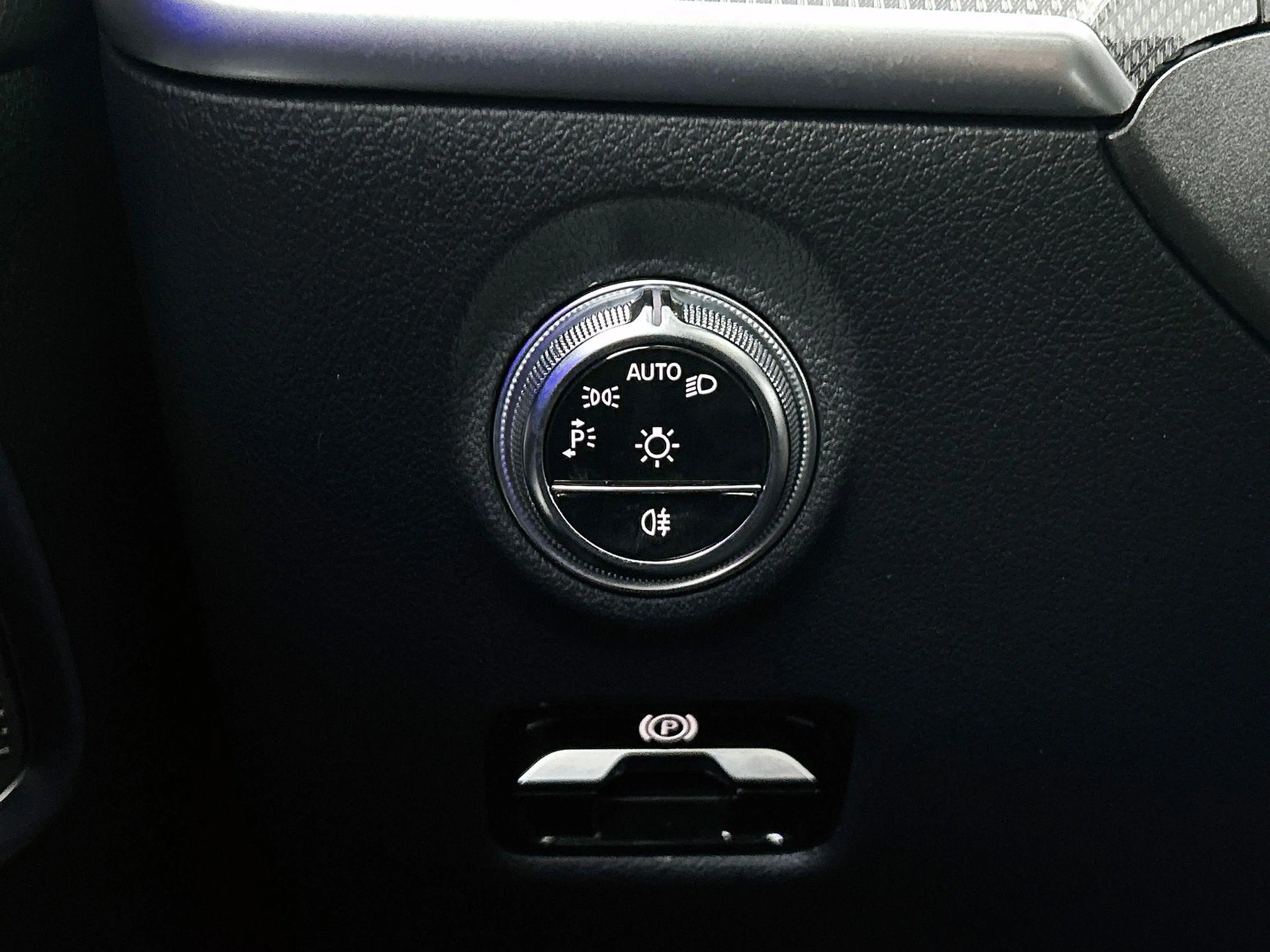 Mercedes-Benz C 300 e Break AMG Line | Panoramisch Dak | Dodehoekassis — photo 12