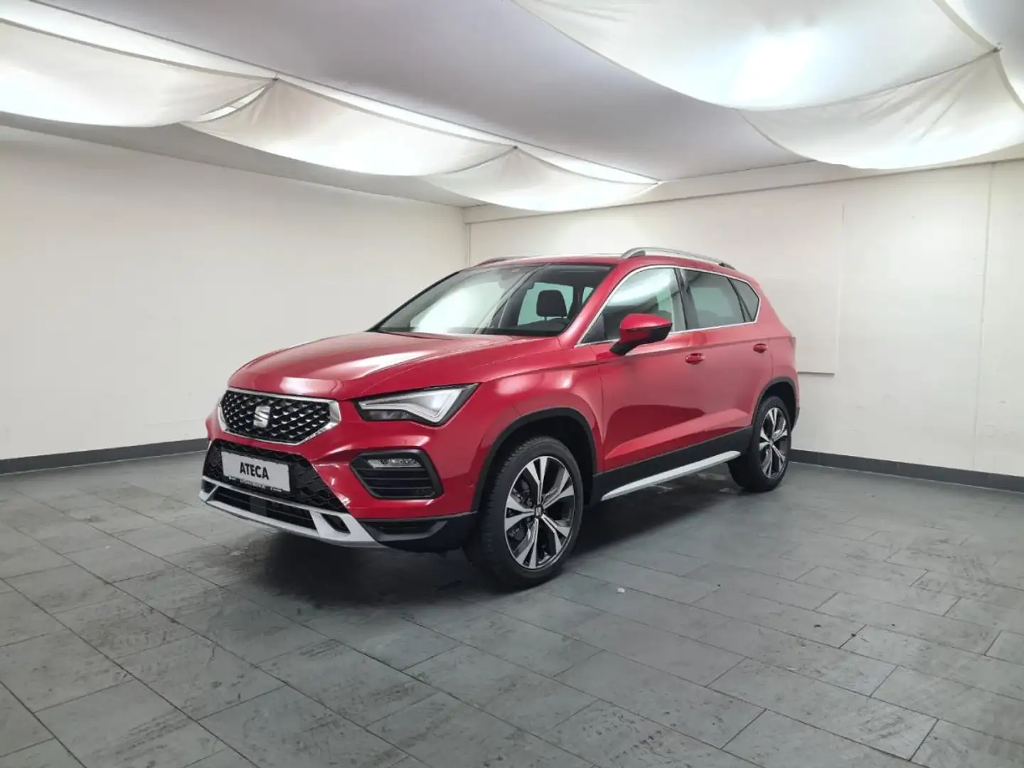 SEAT Ateca 1.5 TSI ACT Xperience DSG FLA 360 SpurW Rot - 2