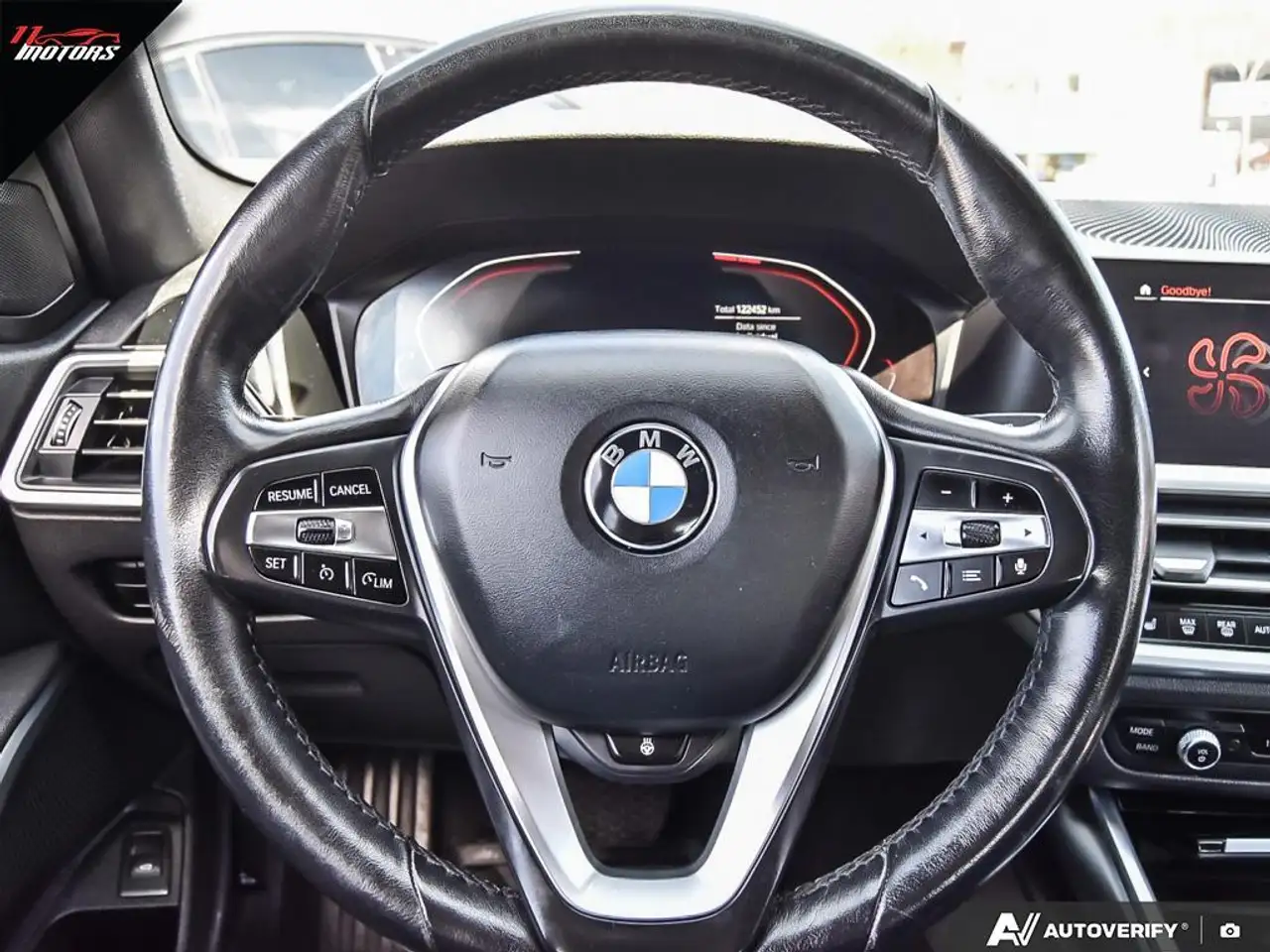 BMW 3 Series снимка BMW 3 Series