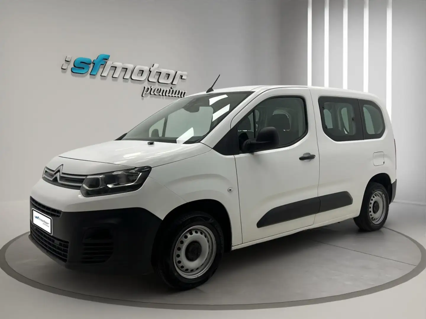 Citroen Berlingo BlueHDi Talla M Live 75 Weiß - 1