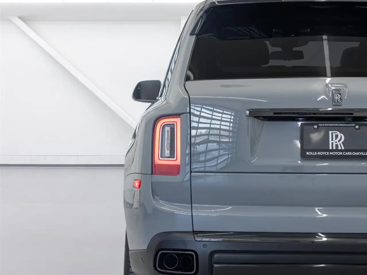 Rolls-Royce Cullinan снимка Rolls-Royce Cullinan