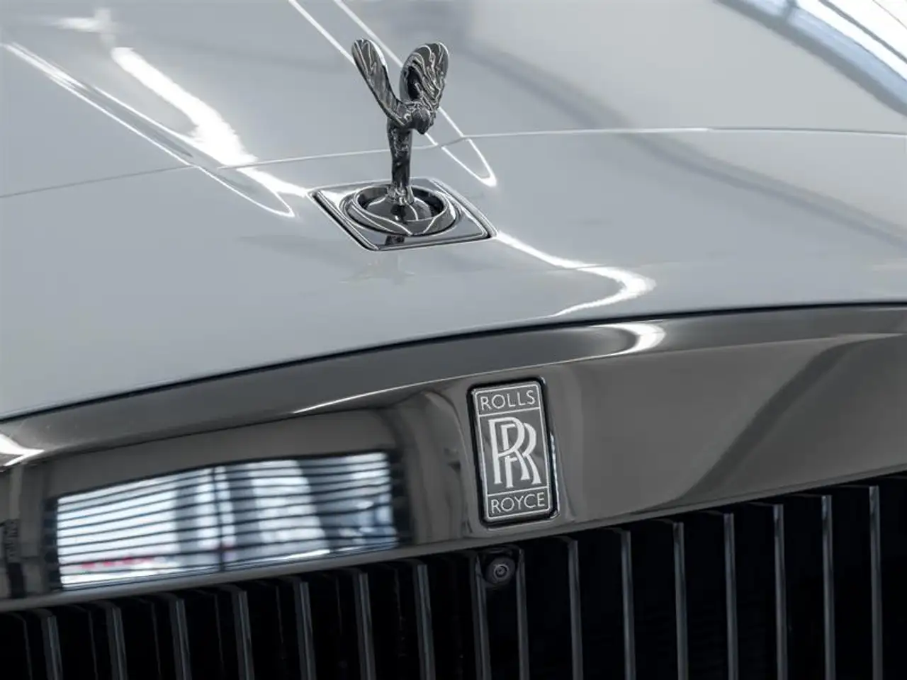 Rolls-Royce Cullinan снимка Rolls-Royce Cullinan