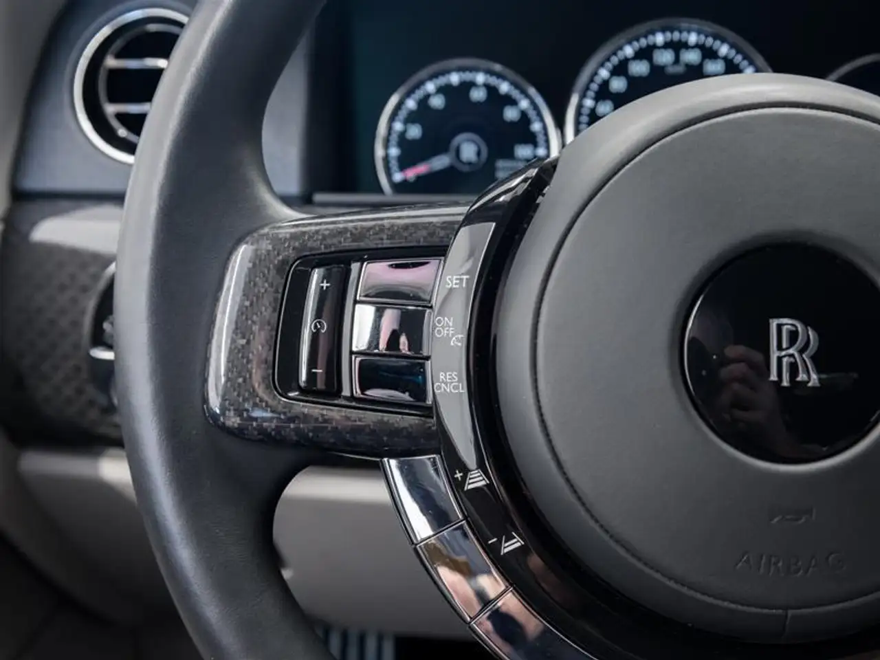 Rolls-Royce Cullinan снимка Rolls-Royce Cullinan