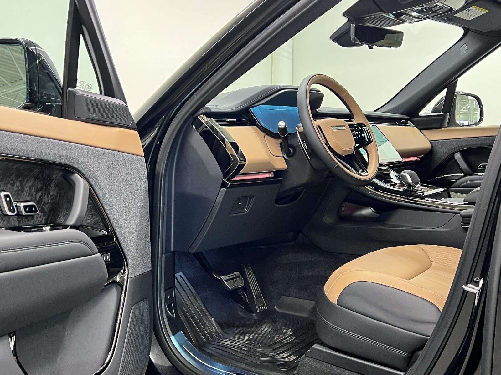 2026 Land Rover Range Rover Sport P400 DYNAMIC HSE thumb 25