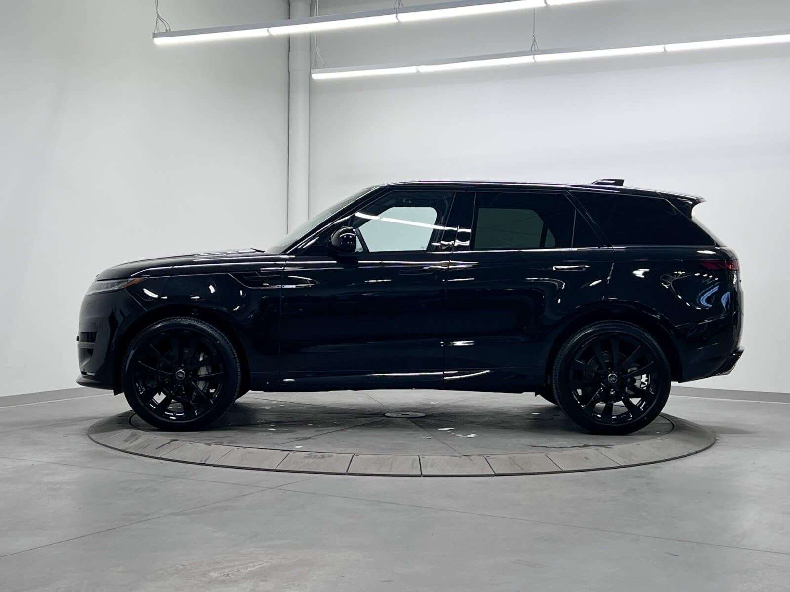 2026 Land Rover Range Rover Sport P400 DYNAMIC HSE thumb 6