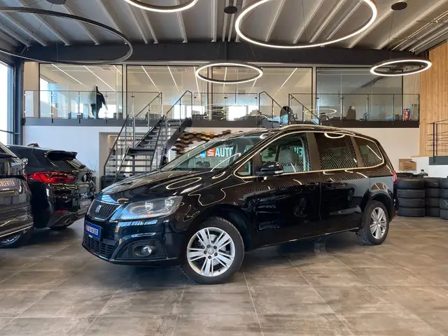 SEAT Alhambra Style *7.SITZER*NAVI*PDC*KAMERA*AHK*SZH