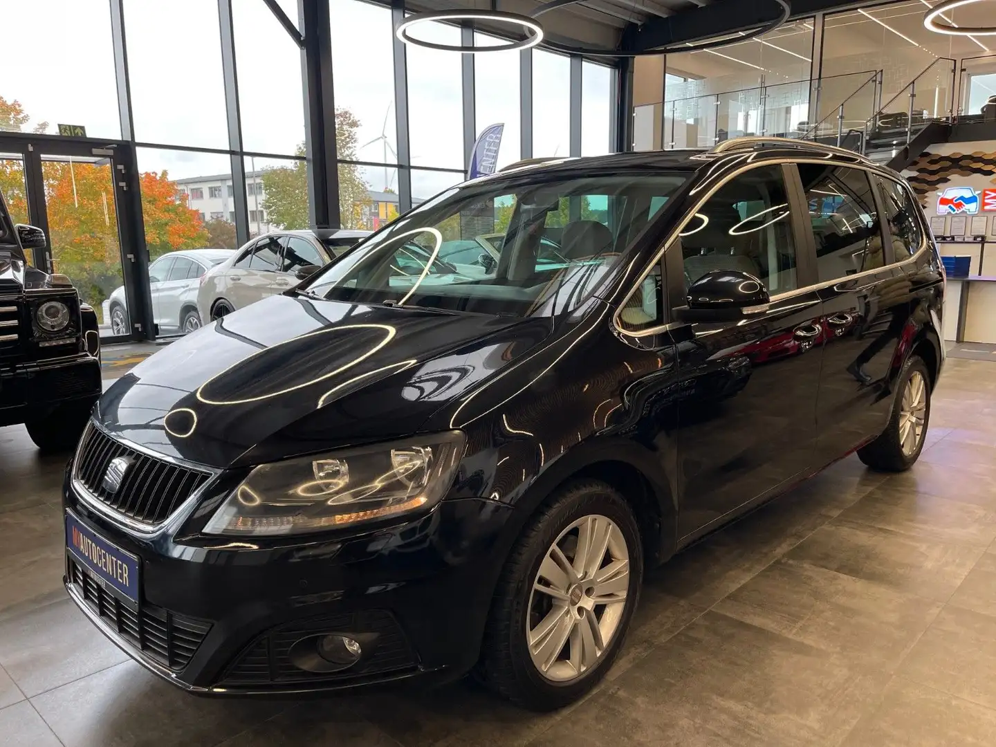 SEAT Alhambra Style DSG *7.SITZER*NAVI*PDC*KAMERA*AHK Schwarz - 2