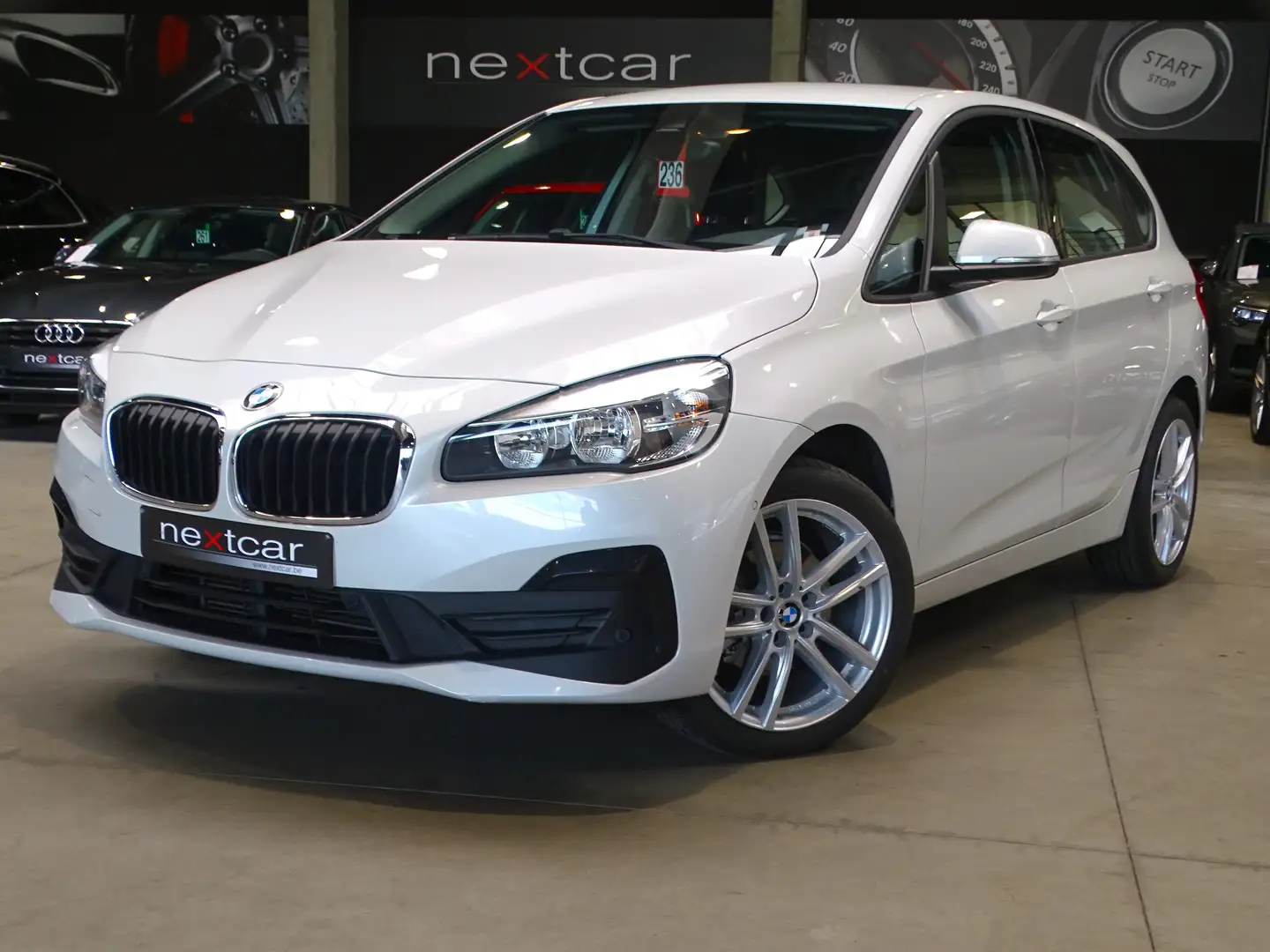 BMW 216 d Active Tourer ***NAVI-PARKING-LIMITEUR**** Wit - 1
