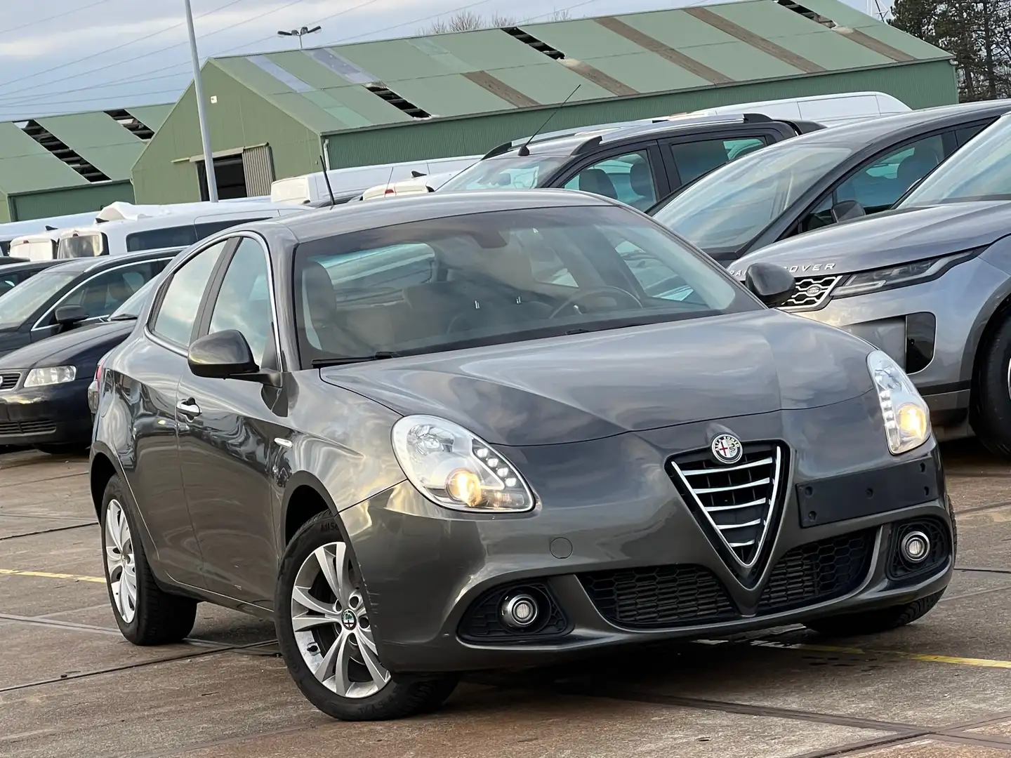 Alfa Romeo Giulietta 1.6 JTDm/PACKSPORT/FULLOPTIONS/ETAT NEUF/1PROP CAR Gris - 2
