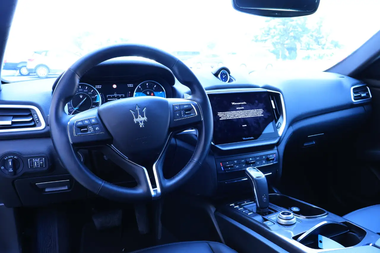 Maserati Ghibli 2024 — фото 10