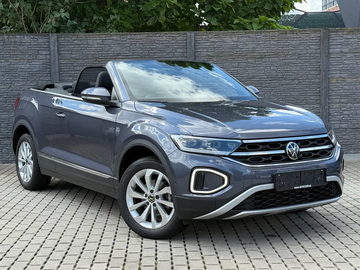 Volkswagen T-Roc Cabrio 1.0 TSI Style "Navigatie/Camera/App Connect Gris - 1