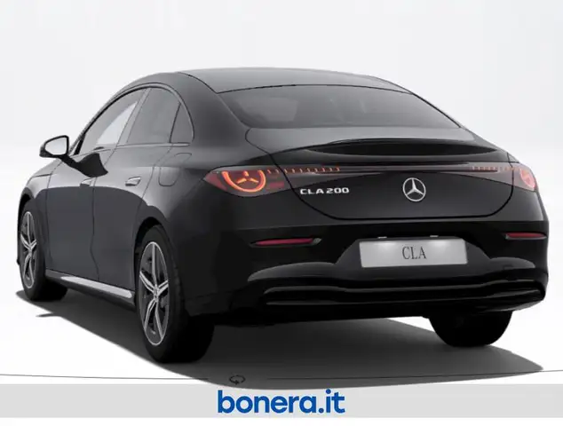 Mercedes-Benz Cla view 3