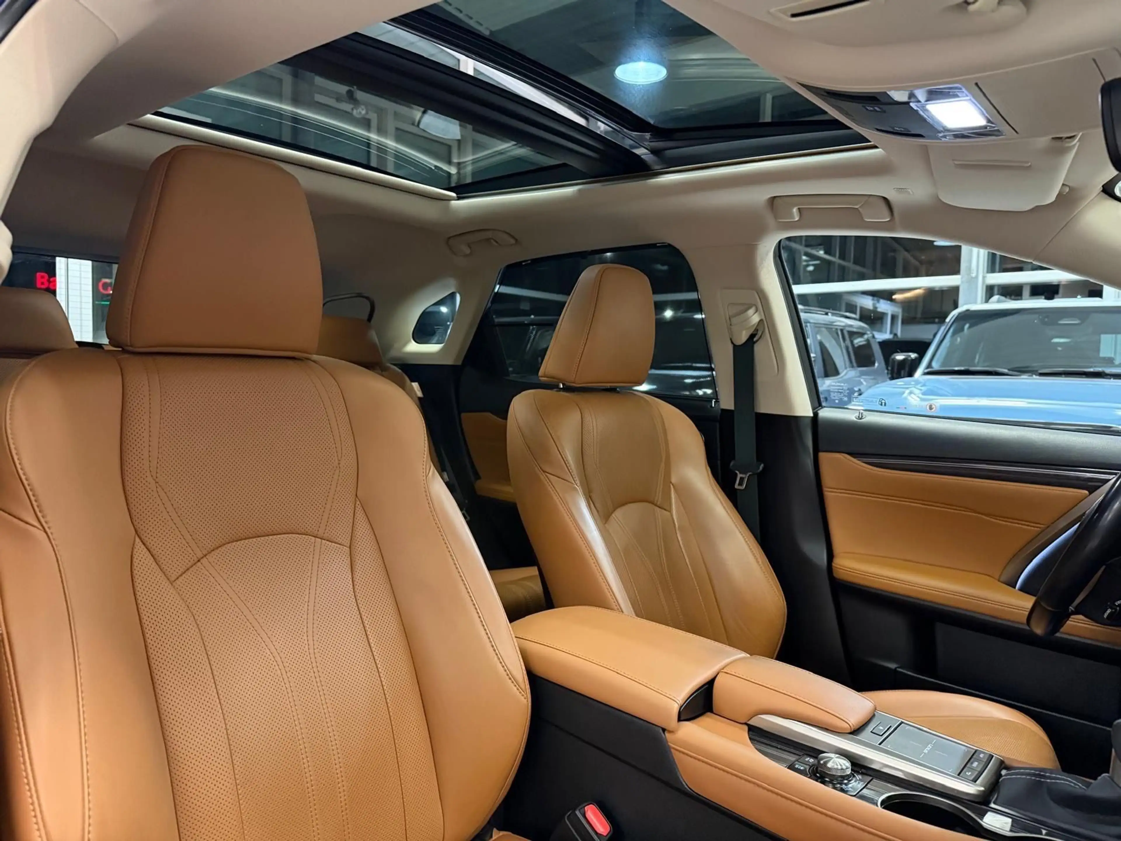 Lexus RX 450h h LUXURY-PANOR.-HEAD UP-20 ZOLL-360 KAMERA — photo 15
