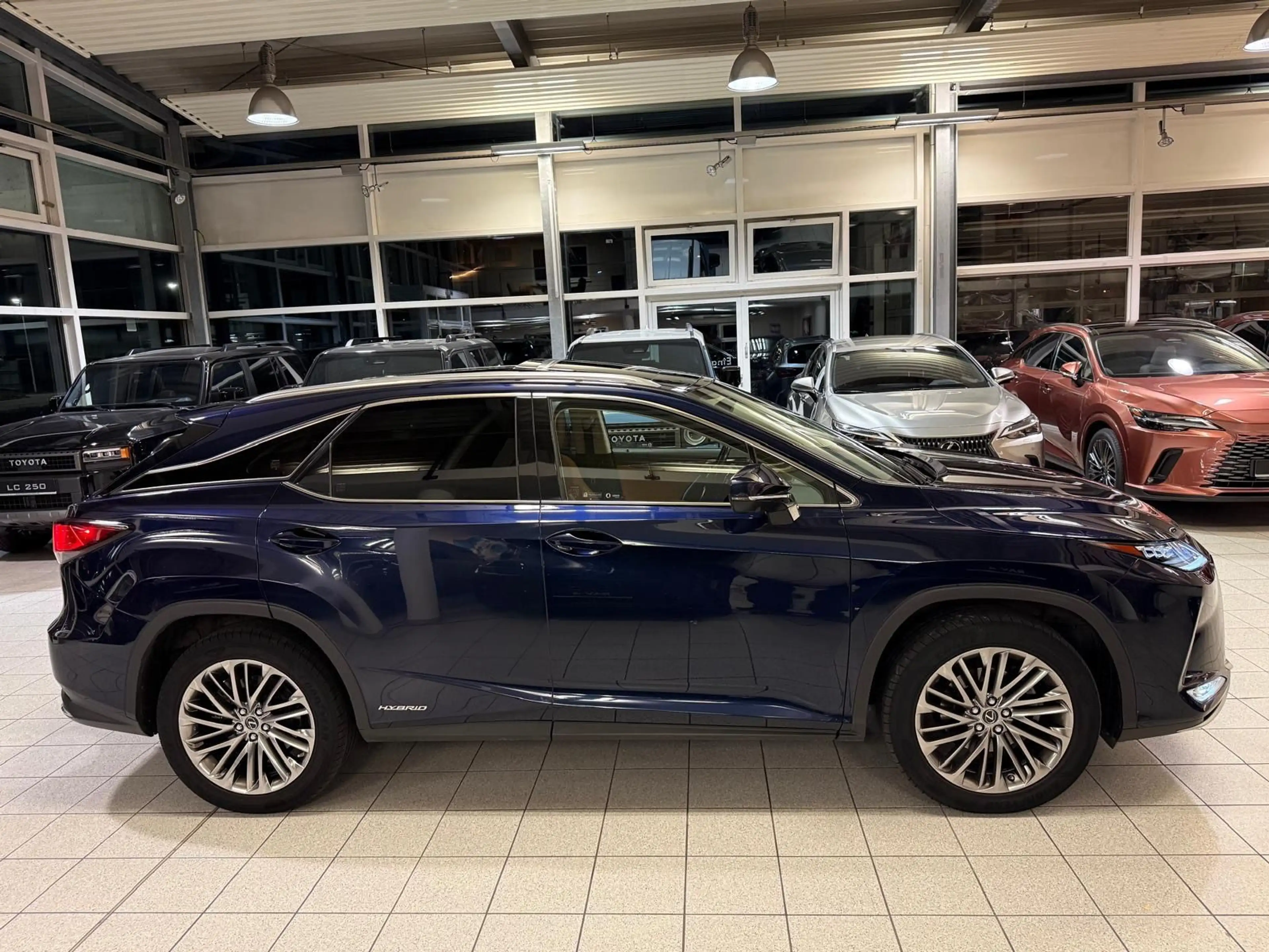 Lexus RX 450h h LUXURY-PANOR.-HEAD UP-20 ZOLL-360 KAMERA — photo 11