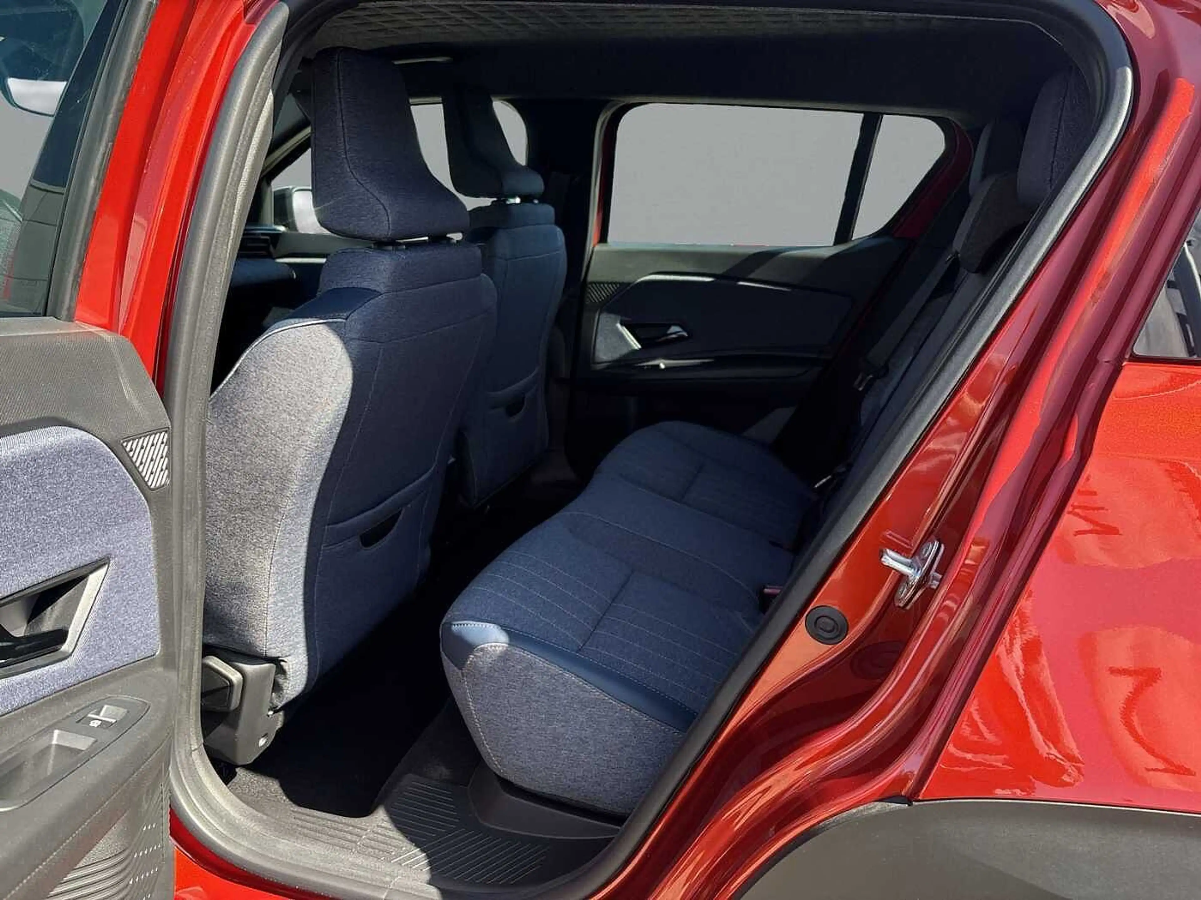 Renault R 4 4 E-Tech Techno 150 Navi SHZ PDC hi+Kamera — photo 12