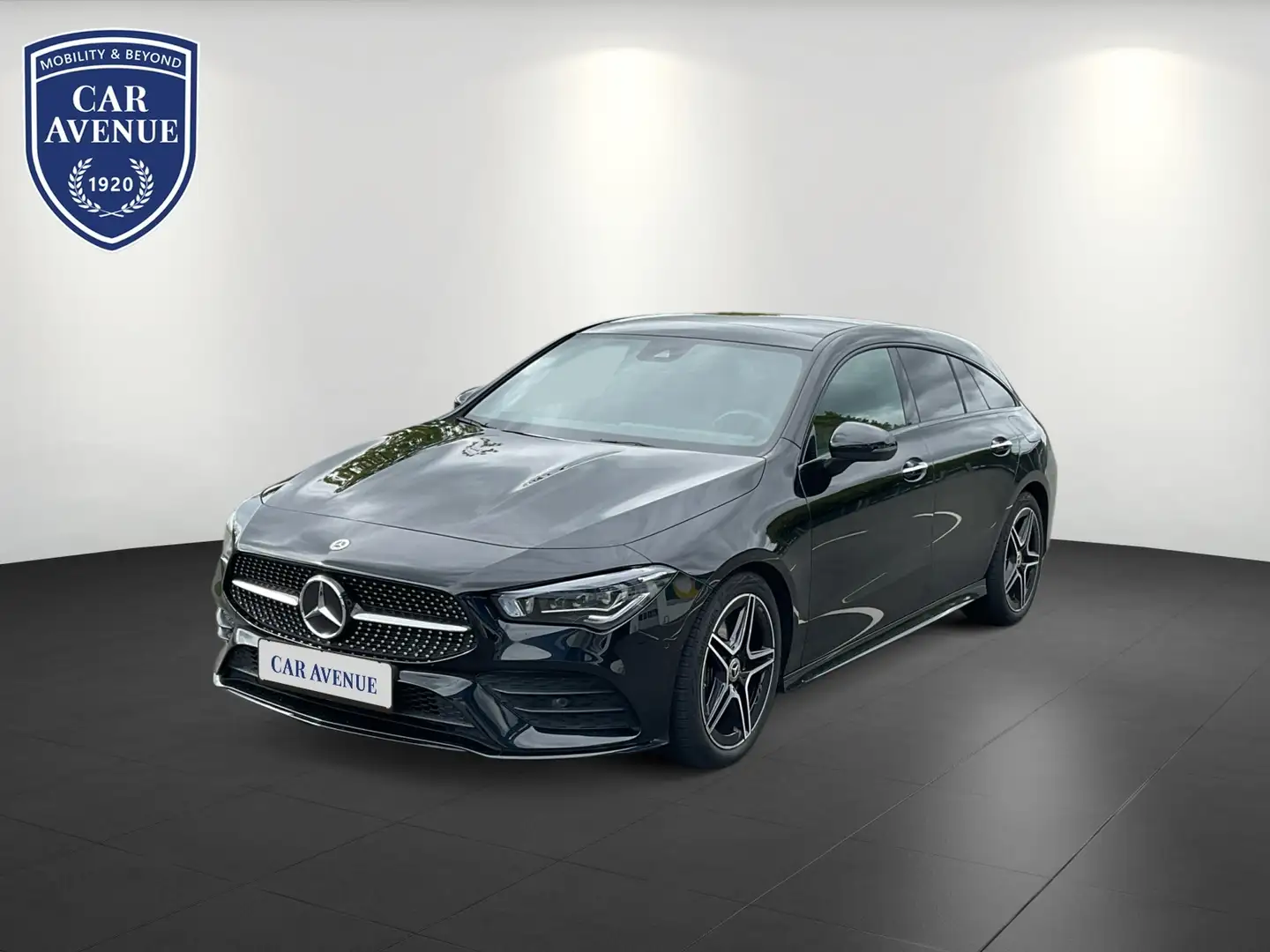 Mercedes-Benz CLA 180 d Premium Plus Schwarz - 1